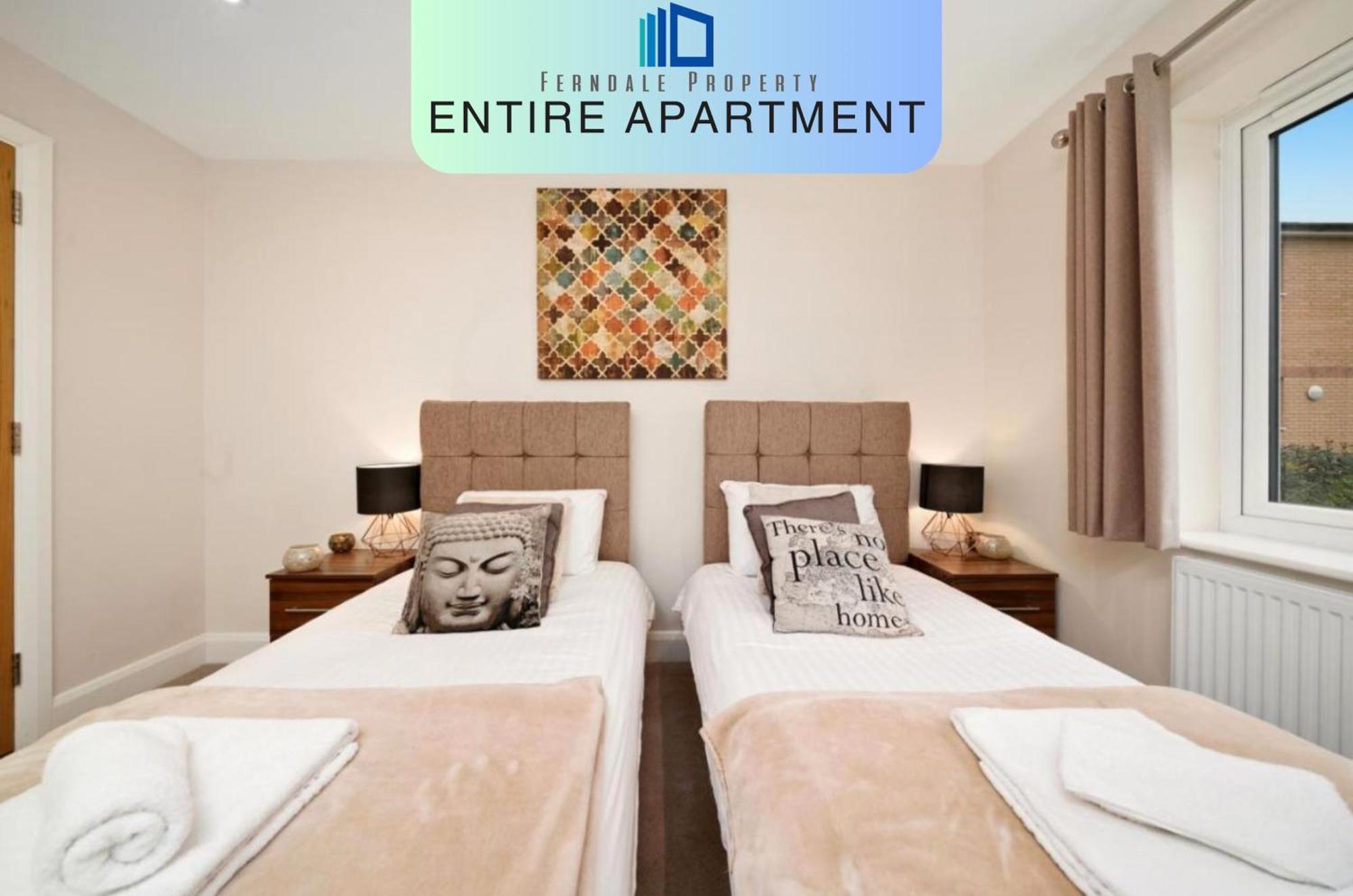 London Heathrow Living Serviced Apartments By Ferndale Stanwell Exterior foto